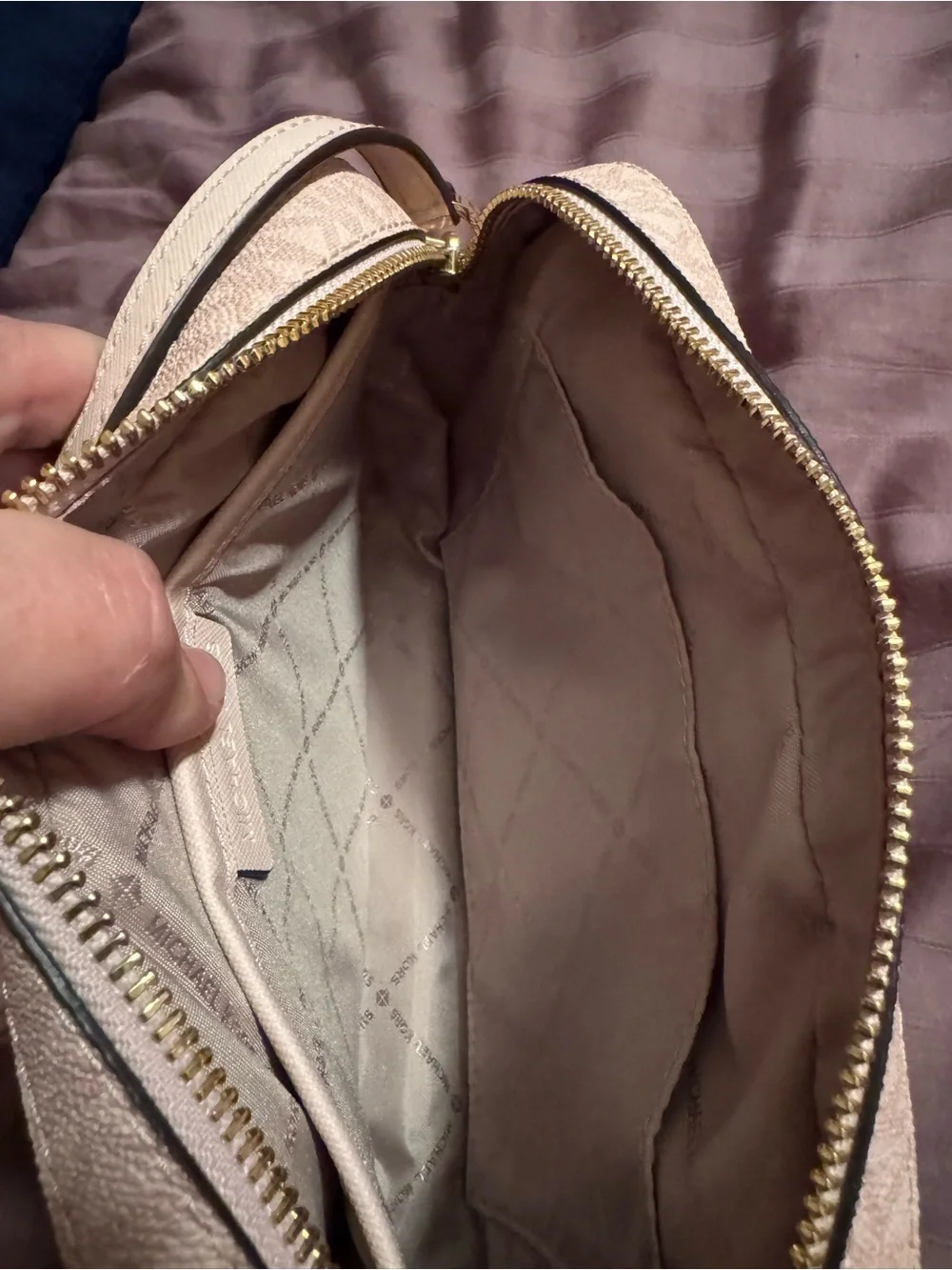 Michael Kors compact michael